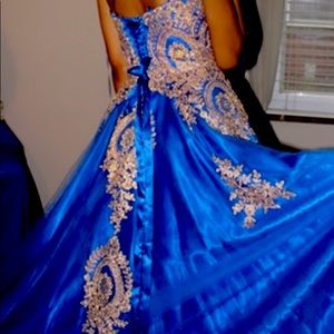 This is my 2021 prom dress! You can message me for full pictures